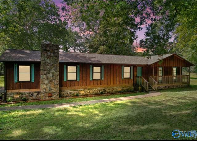 Property at 164 Western Hills Dr, Madison, AL 35757, 3 beds, 2 baths