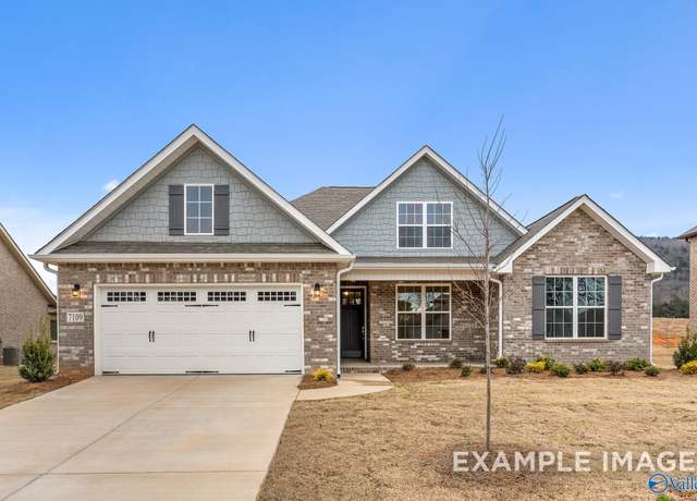 Property at 2076 Austin Dr NE, Cullman, AL 35058, 3 beds, 2.5 baths