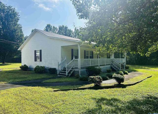 Property at 5038 Union Grove Rd, Union Grove, AL 35175, 3 beds, 2 baths