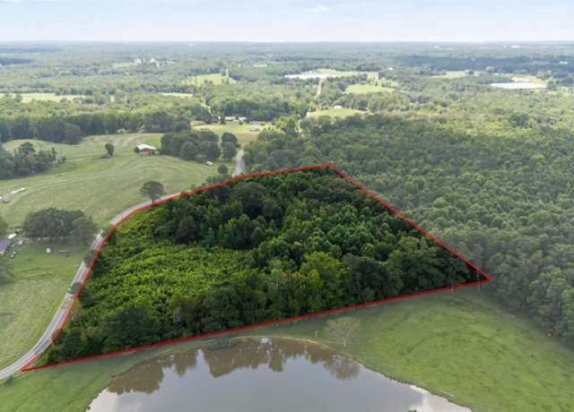 Property at #6 SE Maddux Rd, Falkville, AL 35622