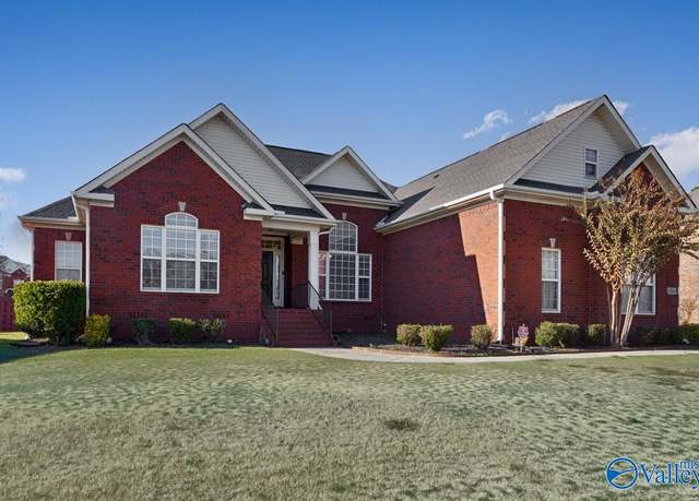 Property at 16349 Evarard Cir NW, Harvest, AL 35749, 4 beds, 3.5 baths