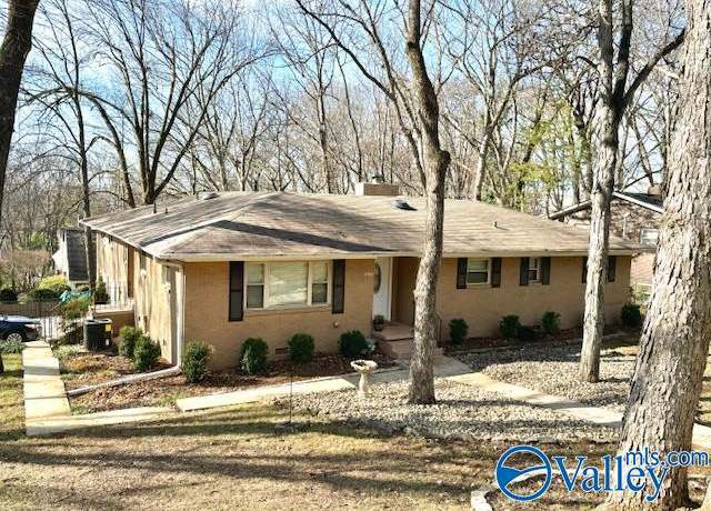 Property at 2510 Scenic Dr SE, Huntsville, AL 35801, 4 beds, 3 baths
