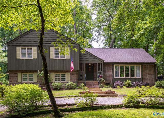 Property at 711 Norton Dr, Athens, AL 35613, 4 beds, 2.5 baths