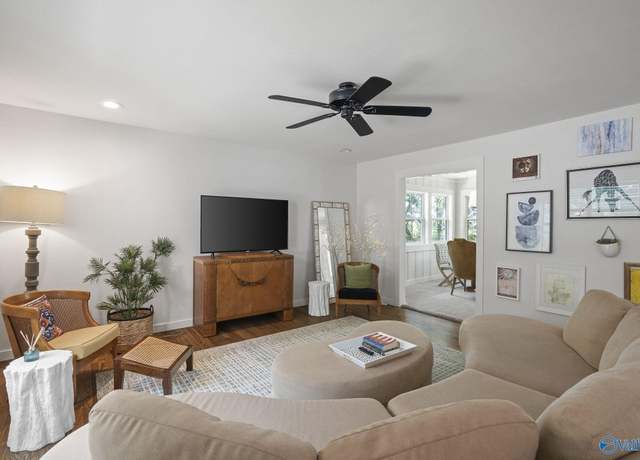Property at 1611 Wells Ave, Huntsville, AL 35801, 4 beds, 2 baths