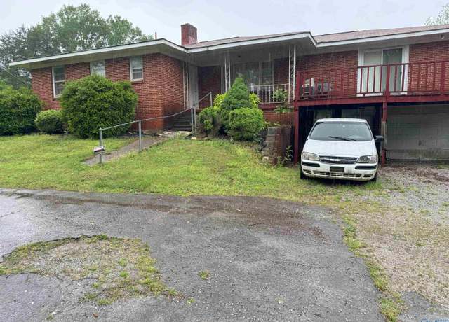 Property at 7251A Moores Mill Rd, Huntsville, AL 35811, 5 beds, 1.5 baths
