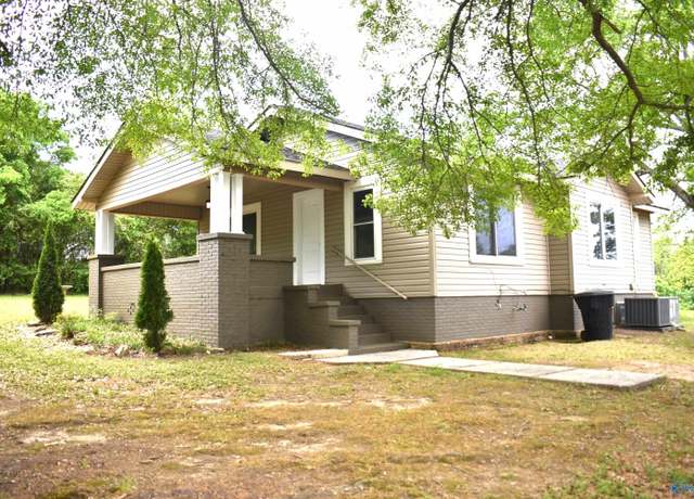 Property at 115 Maitre St, Gadsden, AL 35904, 2 beds, 1 bath