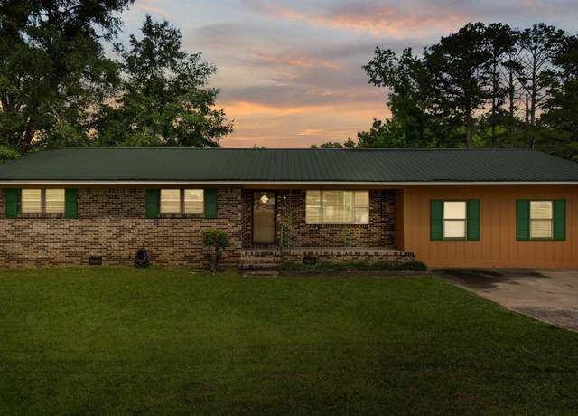 Property at 2943 Highway 77, Southside, AL 35907, 3 beds, 2 baths
