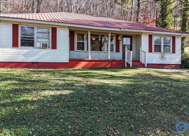 Property at 3117 Willow Beach Rd, Guntersville, AL 35976, 3 beds, 2 baths