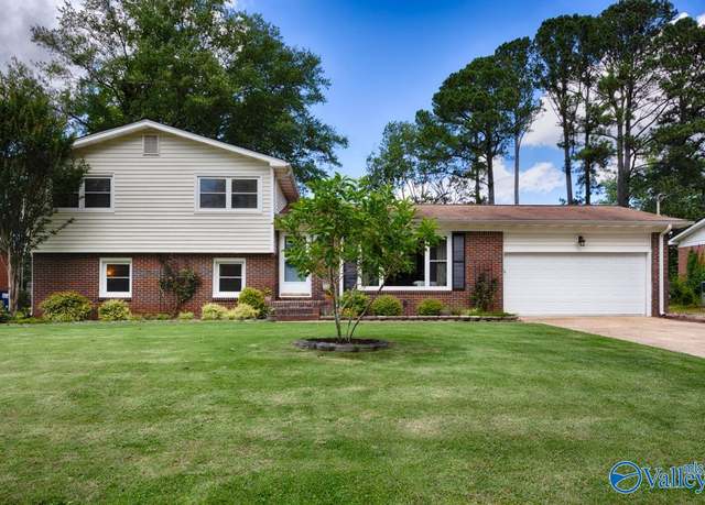 Property at 2013 Woodmore Dr, Huntsville, AL 35803, 4 beds, 2 baths