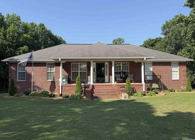 Property at 411 Garden Gate Cir, Crossville, AL 35962, 4 beds, 3 baths