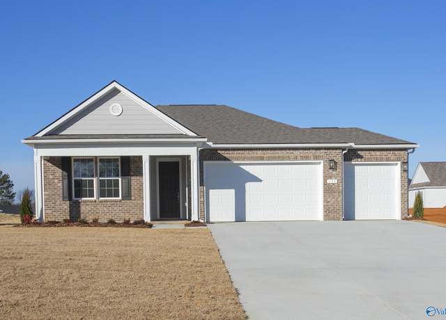 Property at 155 Jude Ln, Hazel Green, AL 35750, 3 beds, 2 baths