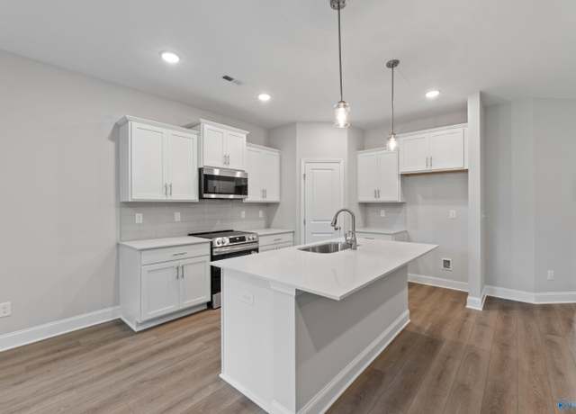 Property at 153 Rose Valley Dr, New Market, AL 35761, 3 beds, 2 baths