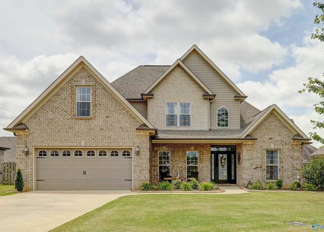 Property at 17092 Obsidian Cir, Athens, AL 35613, 3 beds, 2.5 baths