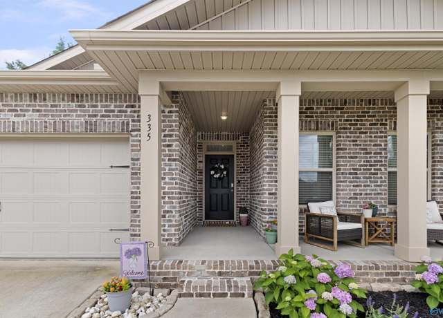Property at 335 Ivyleaf Dr, Madison, AL 35757, 4 beds, 3 baths