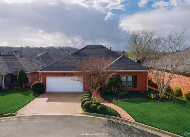 Property at 3711 Orange Ct, Decatur, AL 35603, 3 beds, 2 baths