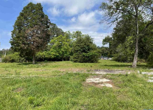 Property at 3035 Fairview Rd, Gadsden, AL 35904