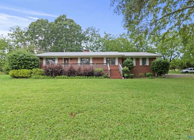Property at 4500 State Highway 79 S, Guntersville, AL 35976, 3 beds, 2 baths