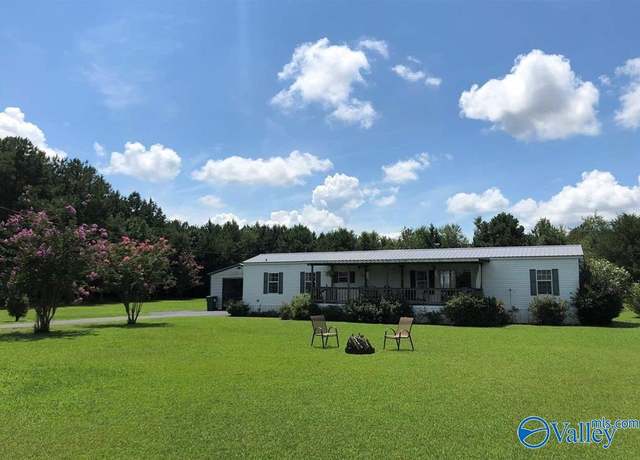 Property at 140 County Road 538, Centre, AL 35960, 2 beds, 2 baths
