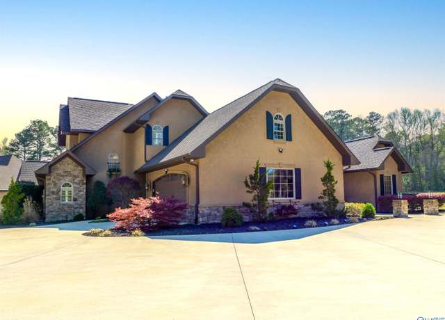 Property at 4869 Whorton Bend Rd, Gadsden, AL 35901, 3 beds, 3.5 baths