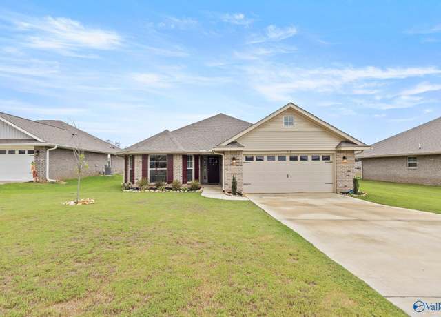 Property at 102 Samuel Rice Ct, New Market, AL 35761, 4 beds, 2 baths