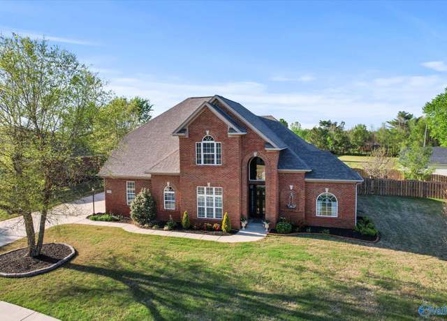 Property at 25963 Rosedown Dr, Athens, AL 35613, 5 beds, 3 baths