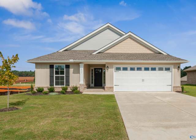 Property at 211 Rim Rock Cir, Huntsville, AL 35810, 4 beds, 2 baths