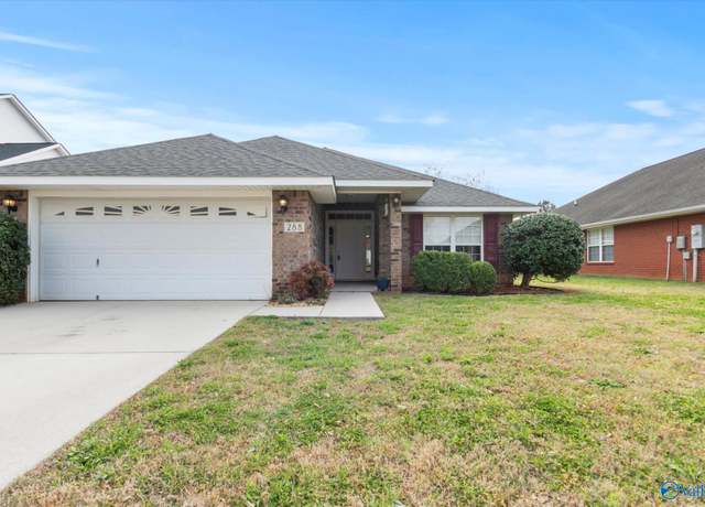 Property at 288 Shadow Ct, Huntsville, AL 35824, 4 beds, 2 baths