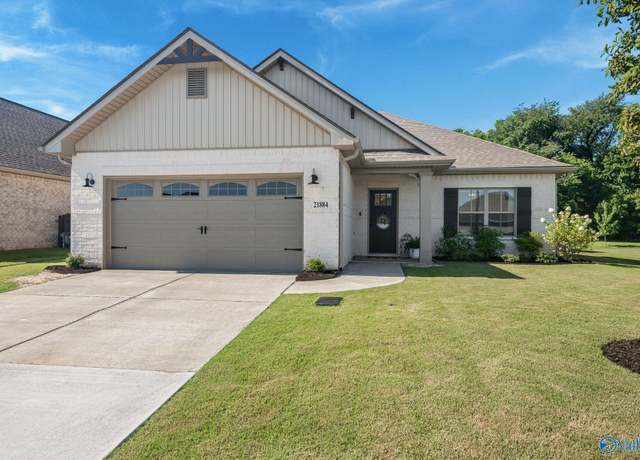 Property at 21884 Natures Cove Dr, Athens, AL 35613, 3 beds, 2 baths