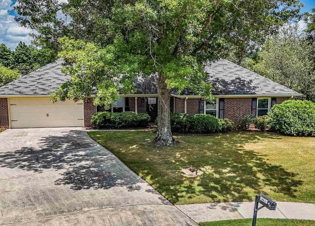 Property at 2401 Johnstone Cir, Huntsville, AL 35803, 3 beds, 2 baths