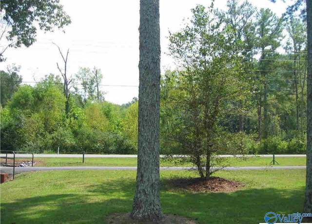 Property at 9 Sunset Dr, Guntersville, AL 35976