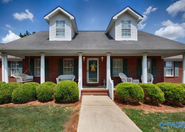 Property at 17281 Huntsville Brownsferry Rd, Athens, AL 35611, 3 beds, 2.5 baths