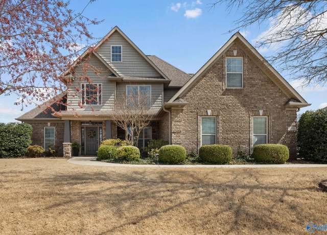 Property at 103 Alex Trace Dr, Meridianville, AL 35759, 5 beds, 3 baths