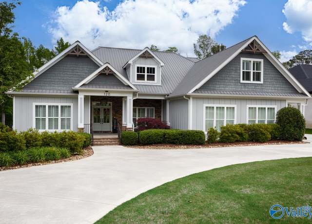 Property at 120 Lake Creek Dr, Guntersville, AL 35976, 5 beds, 4 baths