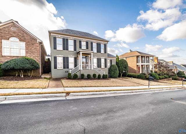 Property at 54 Northampton Dr, Huntsville, AL 35801, 4 beds, 4.5 baths