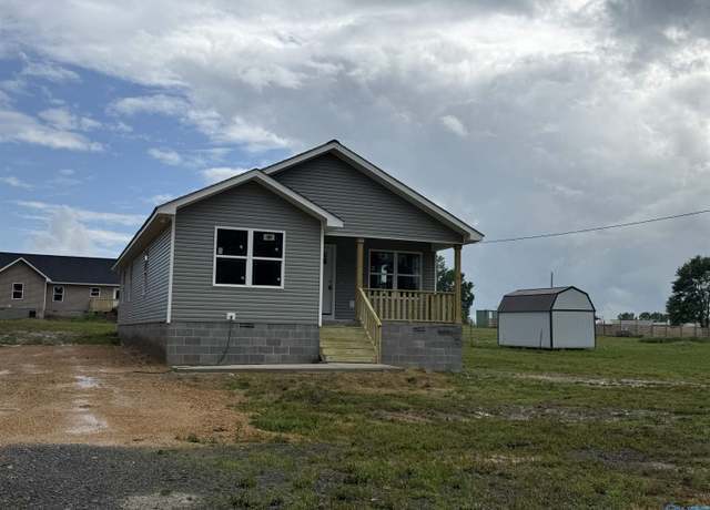 Property at 92 Mccurdy Dr, Henagar, AL 35978, 3 beds, 2 baths