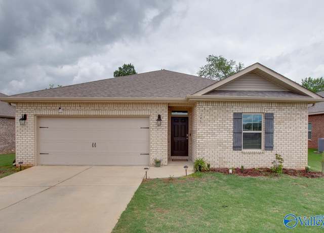 Property at 145 Branton Ct, New Market, AL 35761, 3 beds, 2 baths