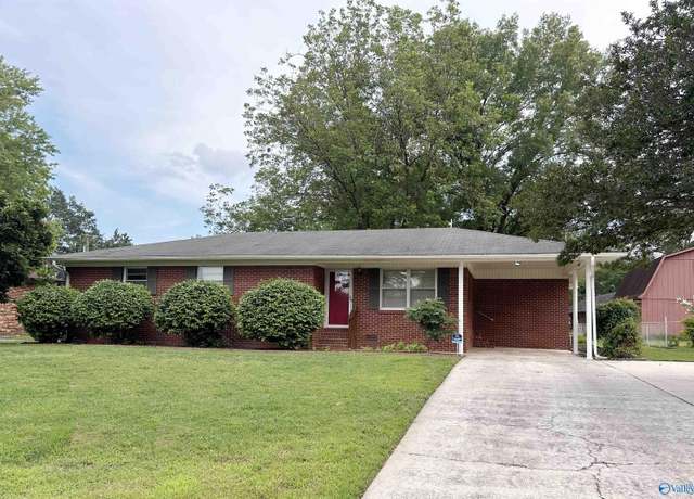 Property at 405 Beard St, Decatur, AL 35601, 3 beds, 2 baths