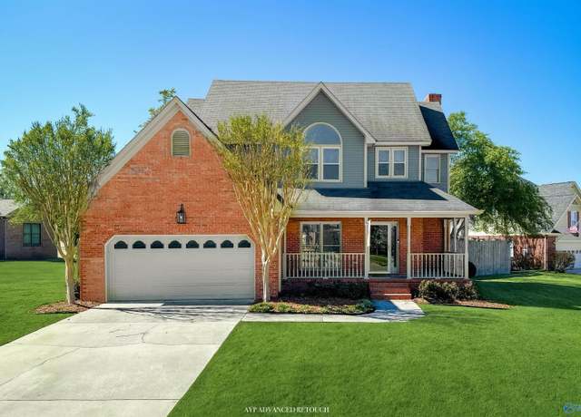 Property at 3303 Valley Forge Rd, Decatur, AL 35603, 3 beds, 2.5 baths