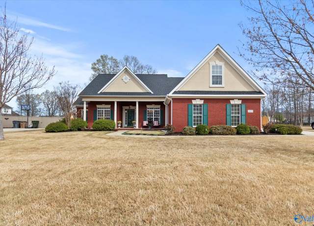 Property at 2409 Jarvis St SW, Decatur, AL 35603, 4 beds, 3 baths
