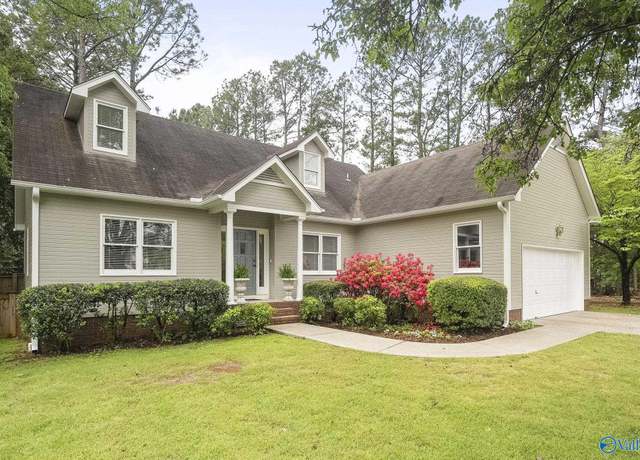 Property at 3067 Dupree Dr, Huntsville, AL 35801, 3 beds, 2.5 baths