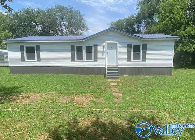 Property at 129 Danridge Dr, Hazel Green, AL 35750, 3 beds, 2 baths