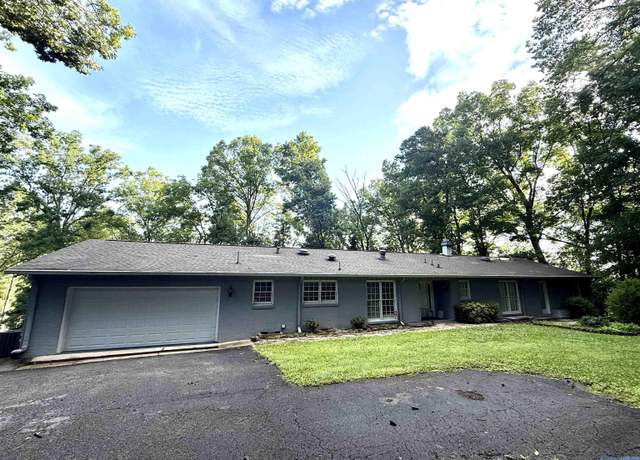 Property at 209 Beechwood Pass, Gadsden, AL 35901, 5 beds, 3.5 baths