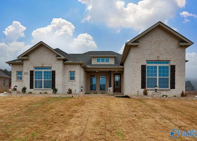 Property at 20902 Calcutta St, Athens, AL 35611, 3 beds, 2.5 baths