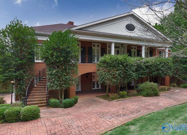 Property at 1240 Deborah Dr SE, Huntsville, AL 35801, 5 beds, 5 baths
