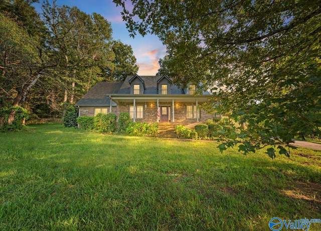 Property at 2500 Sprayberry Rd, Pell City, AL 35125, 3 beds, 2.5 baths