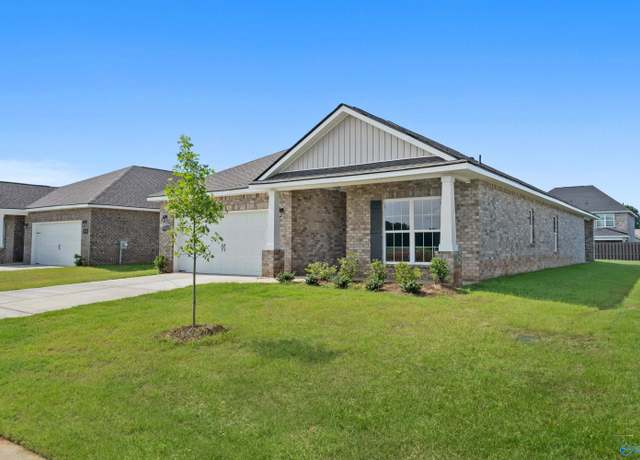 Property at 303 Keller Dr, Hazel Green, AL 35750, 4 beds, 3 baths