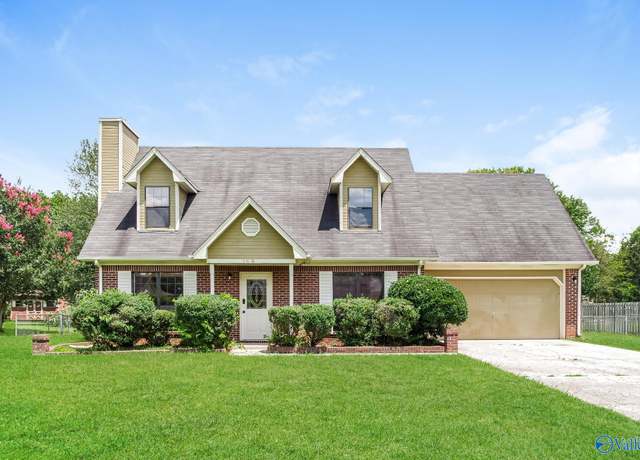 Property at 159 Chanel Dr, Huntsville, AL 35811, 4 beds, 2 baths