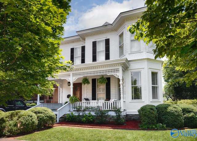 Property at 304 Gates Ave, Huntsville, AL 35801, 3 beds, 2 baths