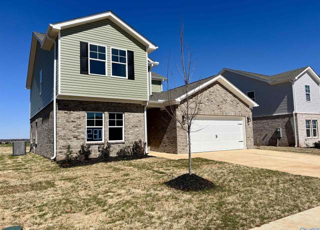 Property at 280 Brier Estate Dr, Meridianville, AL 35759, 5 beds, 3 baths