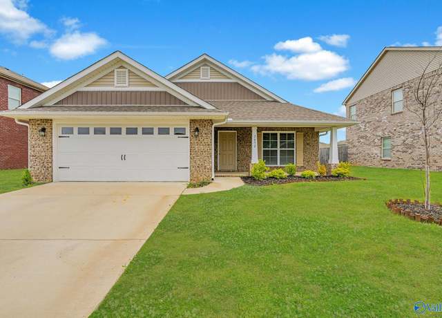 Property at 2452 Belltown Dr, Huntsville, AL 35803, 3 beds, 2 baths